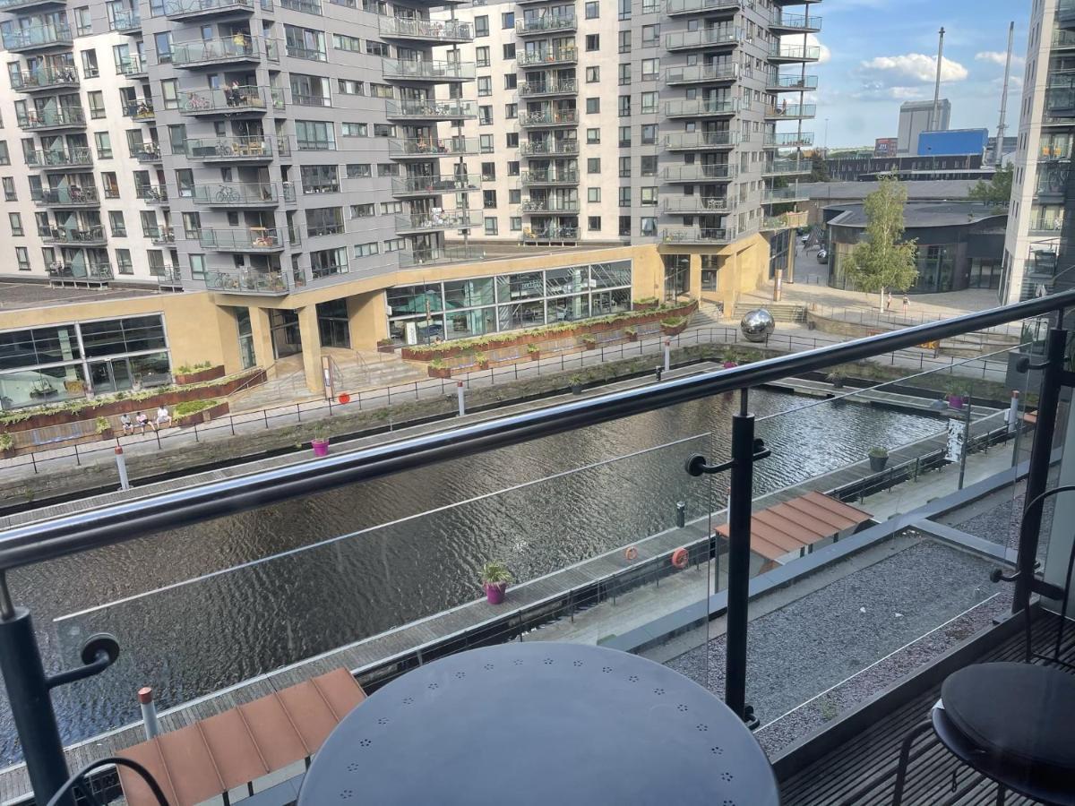 Deluxe City Apt, Beautiful River View,Free Parking No Balcony Leeds  Buitenkant foto