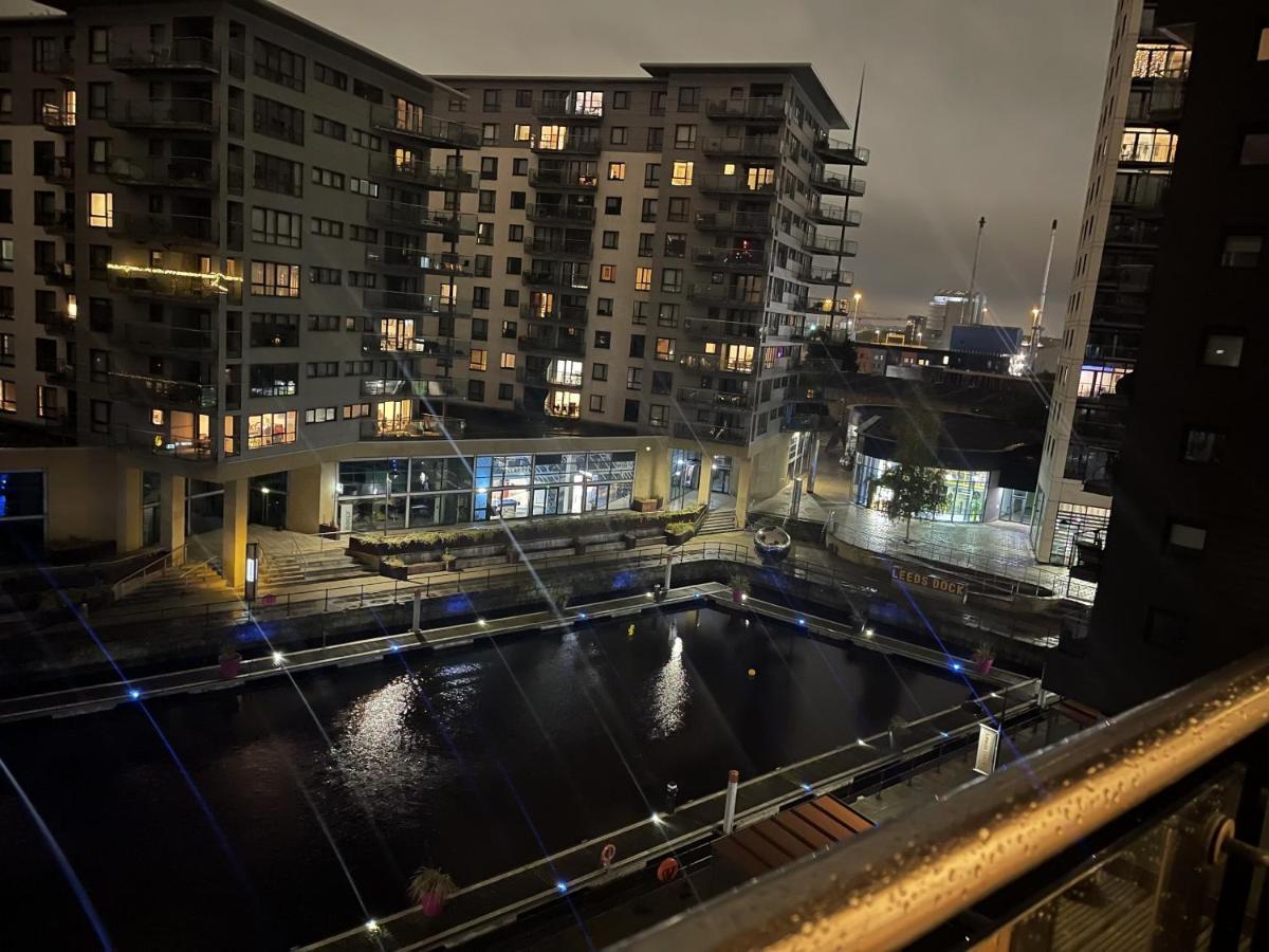 Deluxe City Apt, Beautiful River View,Free Parking No Balcony Leeds  Buitenkant foto